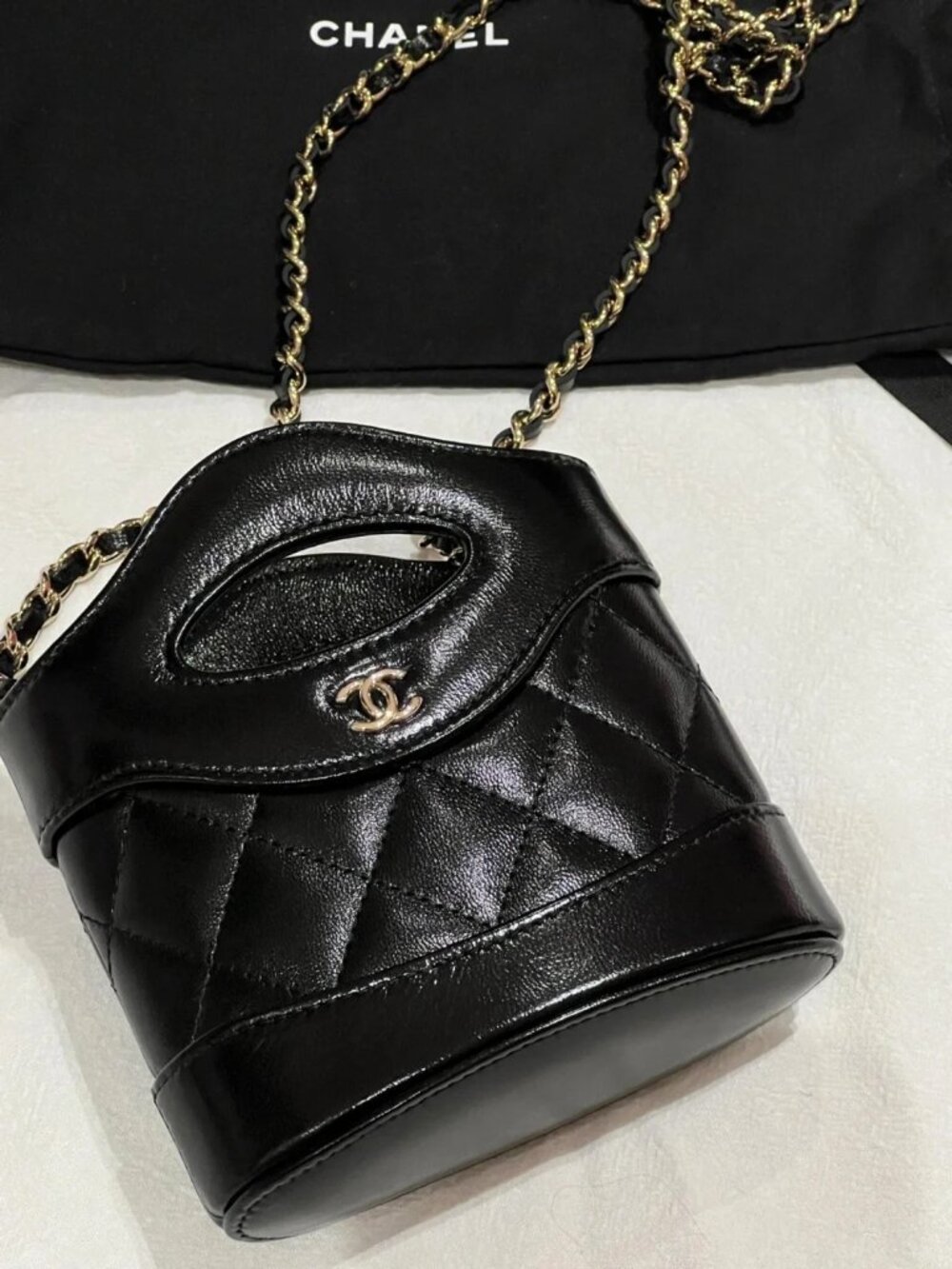 Classic CHANEL Bags: A Stylish and Versatile Choice for Elegance